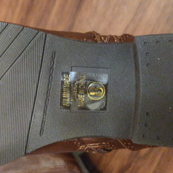 {Soda} Brown Boots - Picture 3 of 6